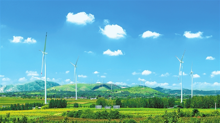 风机与山色相映成画.jpg